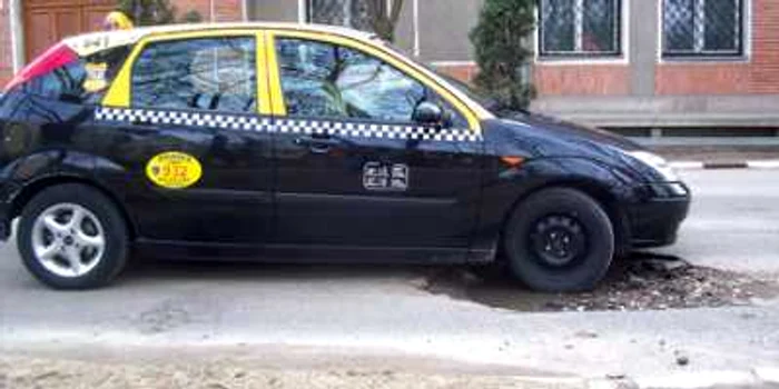 Evitarea craterelor este o adevărată probă de îndemânare