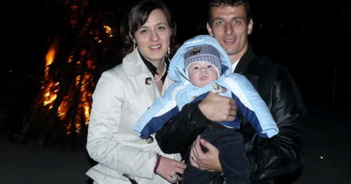 Târgu-Jiu: Tilincă şi-a sărbătorit botezul fiului la Rânca