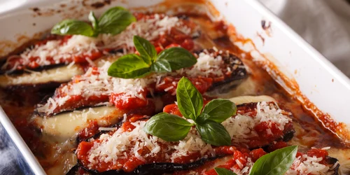 vinete parmezan melanzane parmigiana shutterstock 420898786 jpg