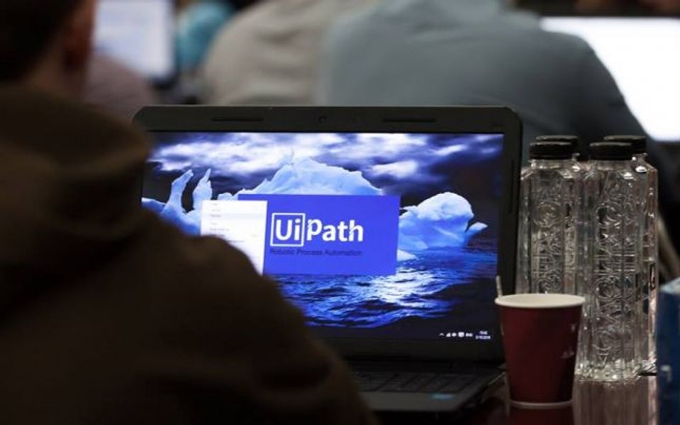 AFIR folosește soluții UiPath pentru a sprijini fermierii români să acceseze fonduri UE rapid și ieftin