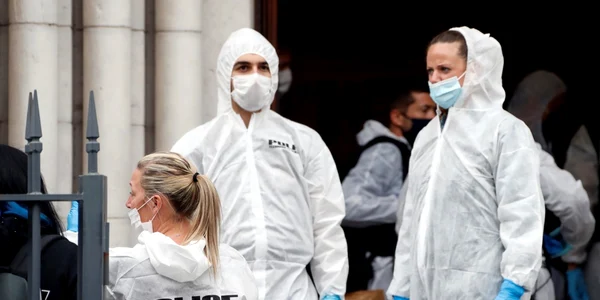 Atac cu arma albă la Bazilica Notre-Dame din Nisa FOTO EPA-EFE / Sebastien Nogier