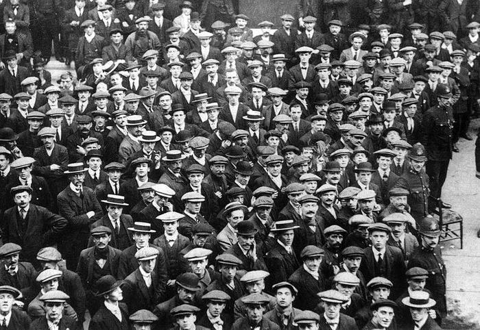 800px British recruits August 1914 Q53234 jpg jpeg