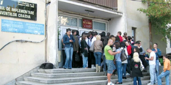 Taxa la facultate, plătită cu scandal