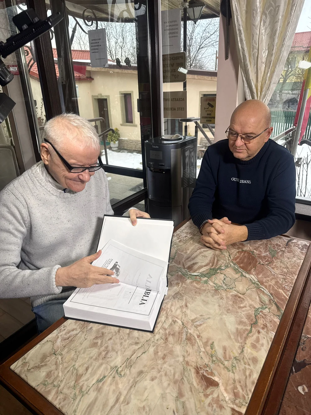 Cum s-a schimbat viața lui Irinel Columbeanu, după ce s-a botezat. Citește Biblia în fiecare zi