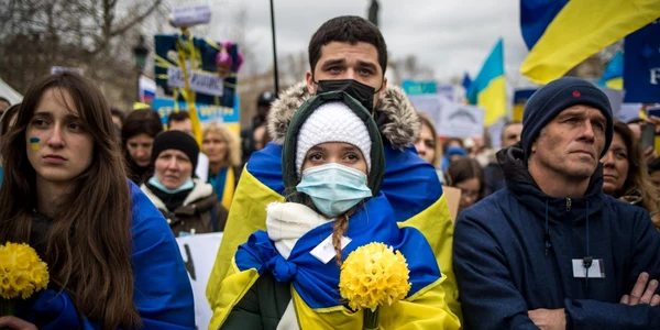 paris Manifestaţii de susţinere a Ucrainei în toată Europa. FOTO EPA-EFE