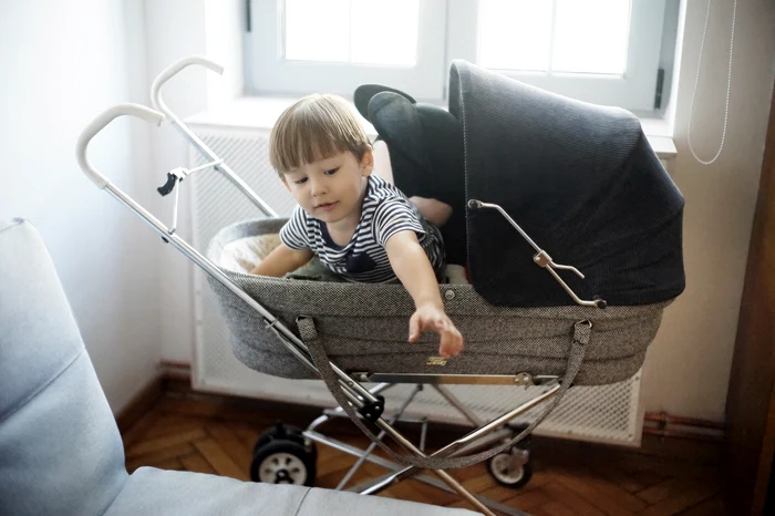 În acest landou s-a plimbat Vlad cât a fost bebeluș