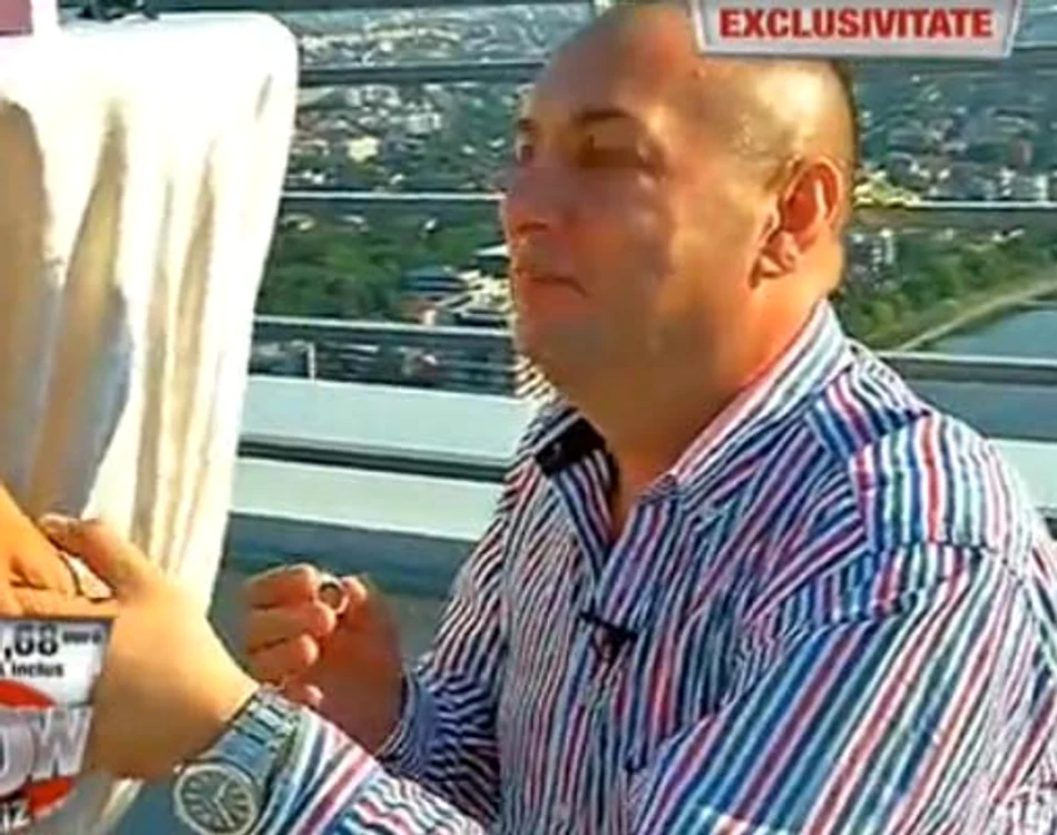 Leo s-a pus în genunchi în faţa Renatei 