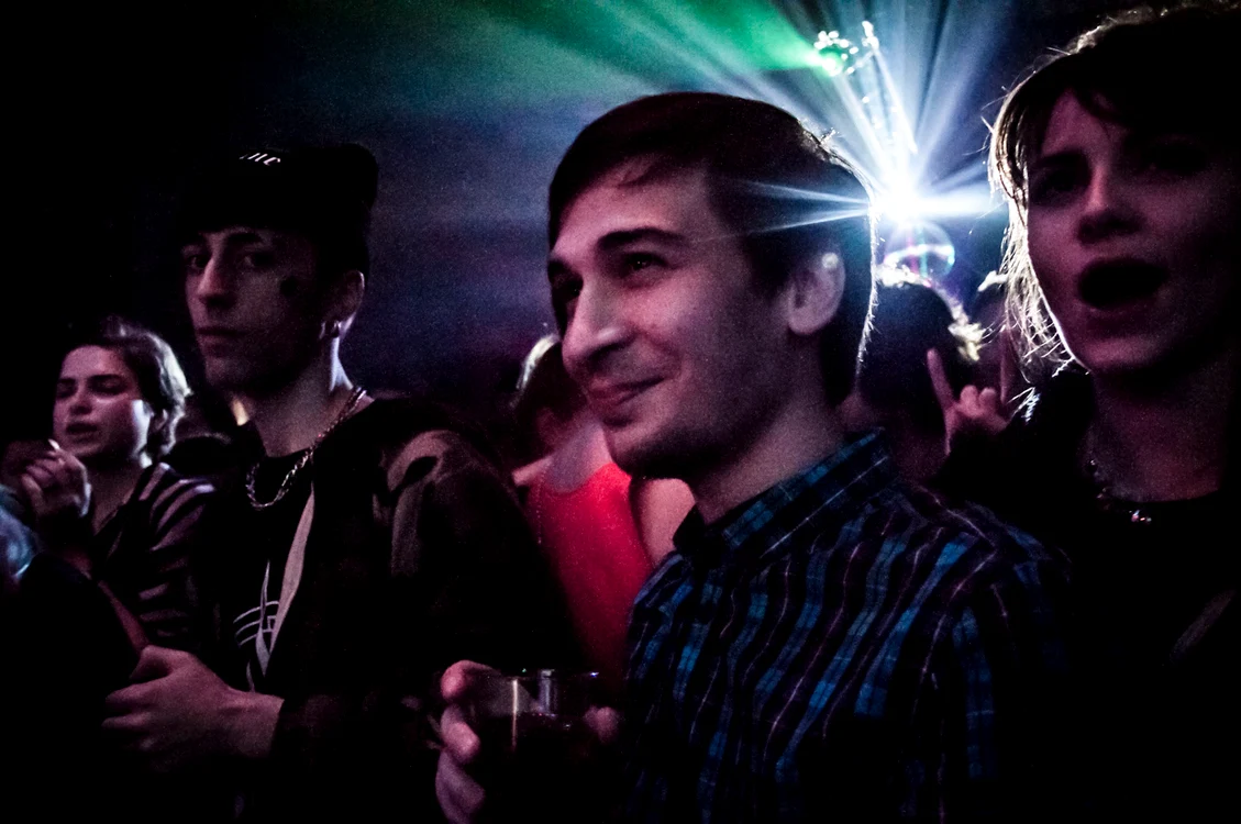 Invitaţie la Discotecă   sau cum se simte muzica uşoară românească în cluburile cool jpeg