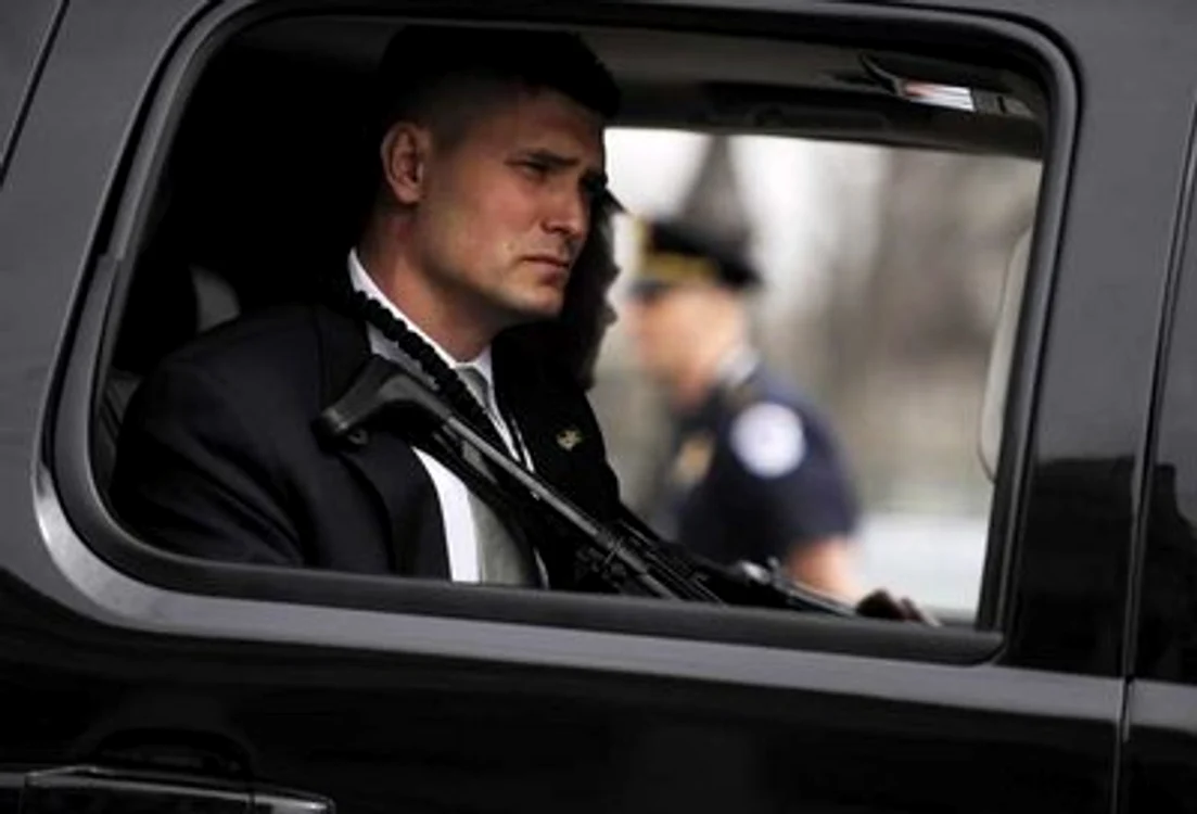 
    Un cetăţean american susţine că a fost maltratat decătre FBI  