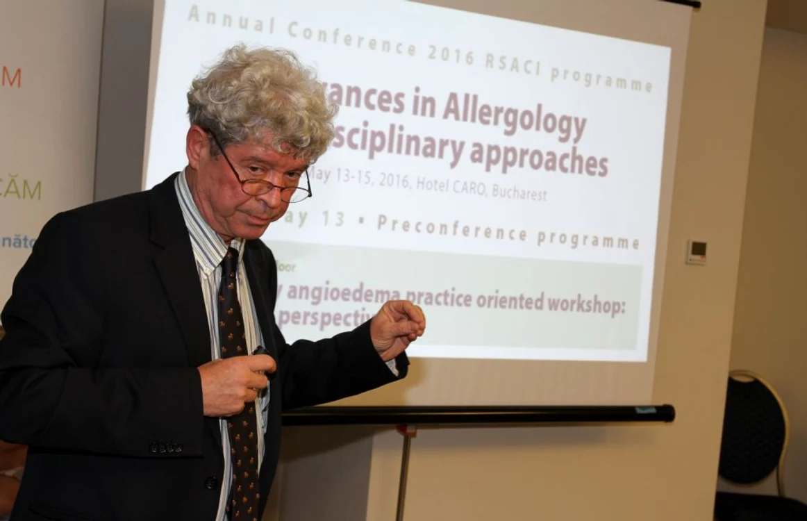 Conf. Univ. Dr. Dumitru Moldovan