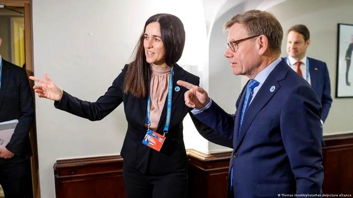 Ministrul german de Externe, Johann Wadephul, alături de noua șefă a diplomației ungare, Anita Orban