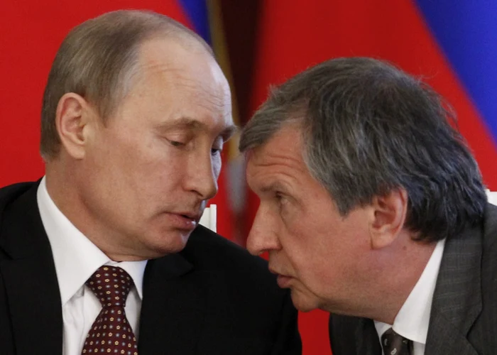 Vladimir Putin si Igor Secin, şeful Rosneft FOTO EPA-EFE