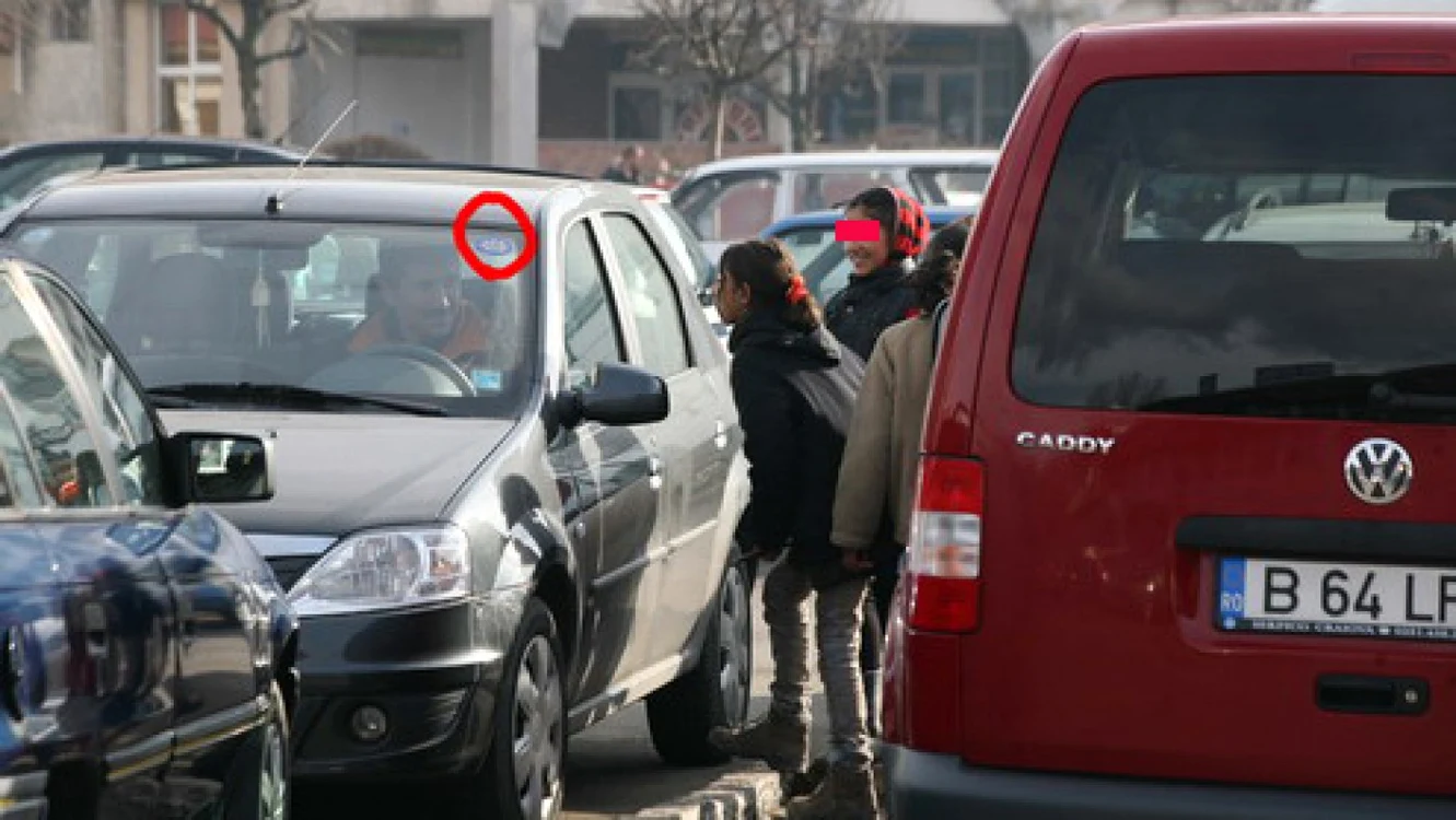 Părinţii riscă să ajungă la închisoare dacă vor continua să se folosească la cerşit de proprii copii...