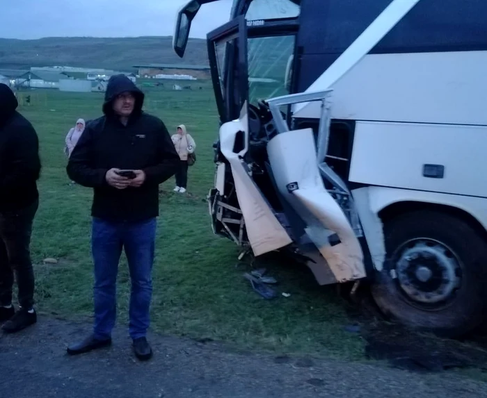 Autocarul lovit SURSA ISU Vaslui