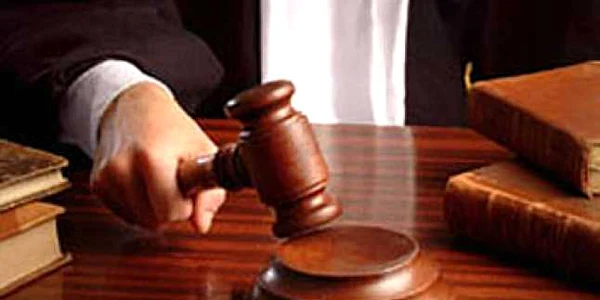 În România există percepţia că sistemul judiciar român este corupt, lent şi nedrept.