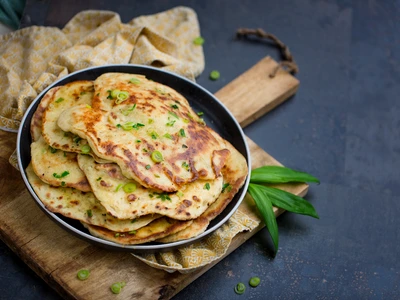 Lipii cu leurda  Sursa foto shutterstock 1710372772 jpg