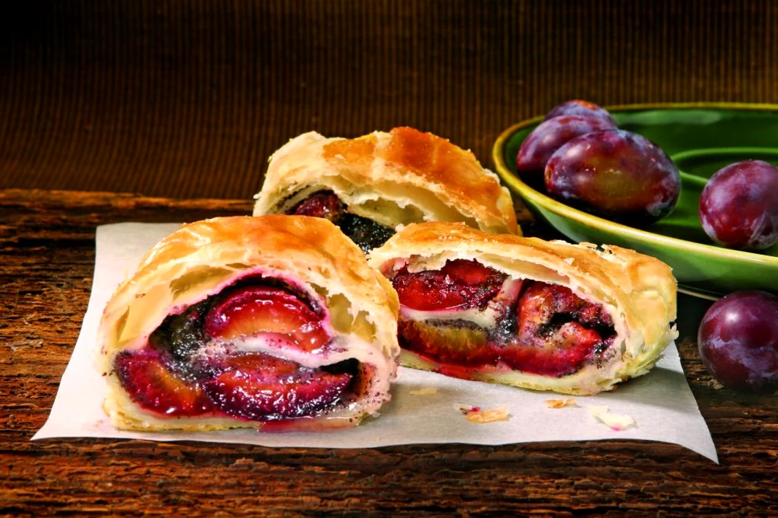 strudel cu prune si mac 0 jpeg