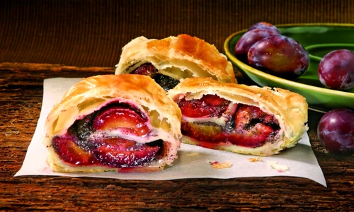 strudel cu prune si mac 0 jpeg