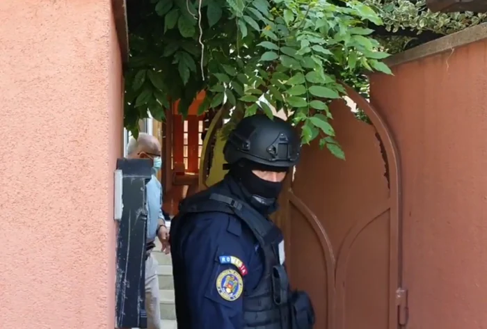 perchezitii in locuinta lui Băişanu 