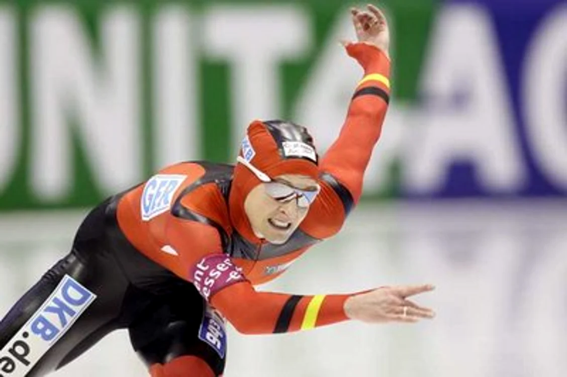 
    Claudia Pechstein vrea să participe la 37 de ani la Olimpiada de la Vancouver  