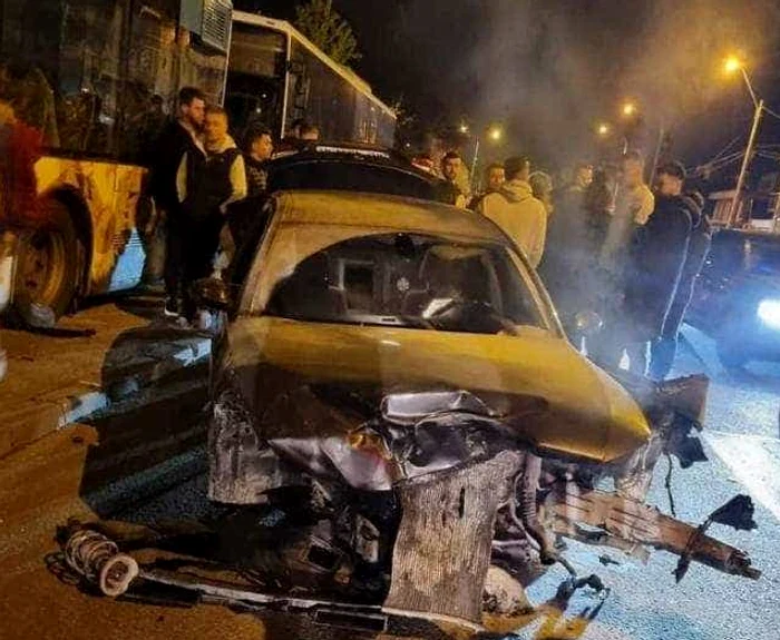 Trimiși în judecată după ce au luat parte la o întrecere ilegală de mașini Foto: Info Trafic Pitești