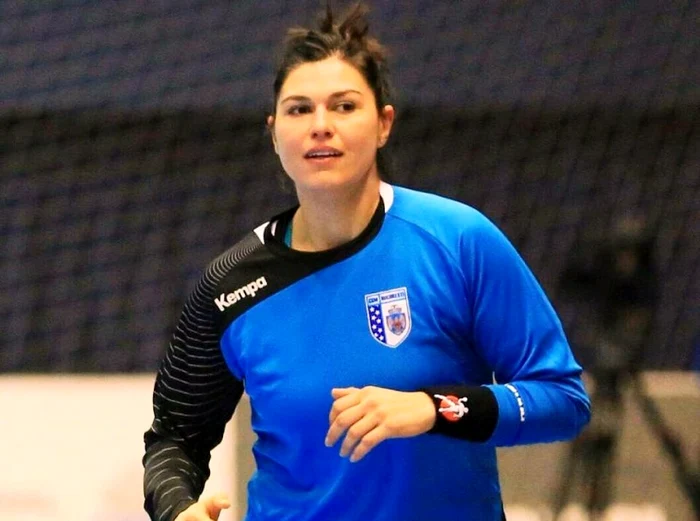 Oana Manea a marcat un gol pentru CSM Bucureşti