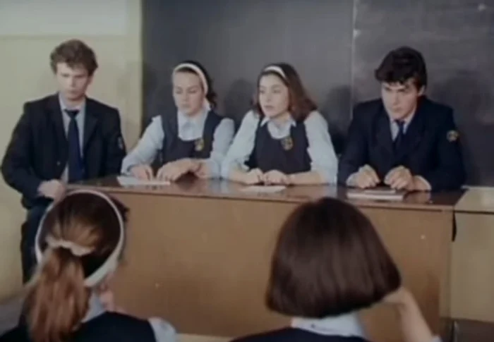 Cătălin Păduraru (dreapta) l-a interpretat în "Liceenii"pe elevul Vlad Hulubei