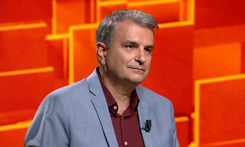 Lucian Mîndruță a fost invitat în cadrul emisiunii „40 de întrebări cu Denise Rifai”, difuzată la Kanal D