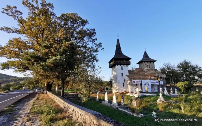 biserica medievala din gurasada foto daniel guta adevarul