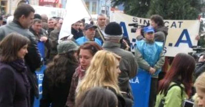Cele două proteste vor fi urmate de un miting de mare amploare în Bucureşti