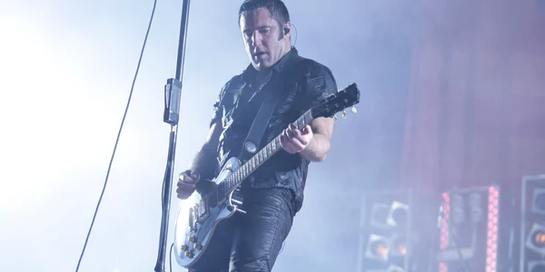 nine inch nail foto adevarul