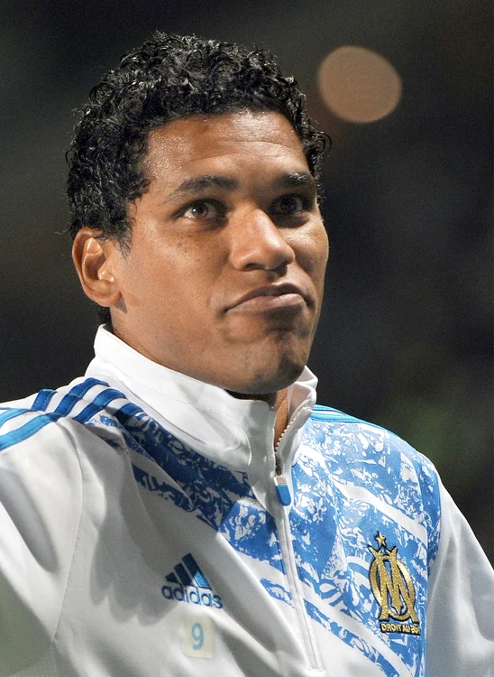 
    Brazilianul va suferi consecinţe grave pentru gestul său din etapa a II-a din Ligue 1Foto: Reuters  