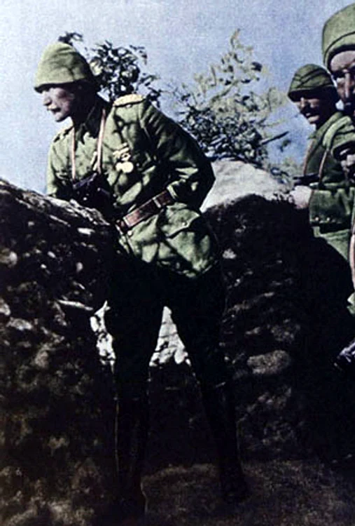 Mustafa Kemal Bey in the trenches of Gallipoli with his soldiers 1915  jpg jpeg