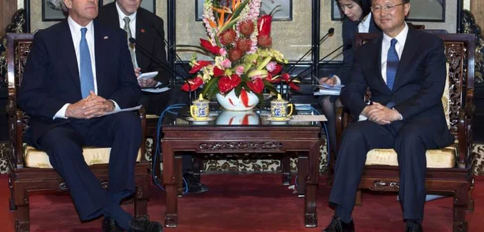 John Kerry, alături de Yang Jiechi FOTO Reuters