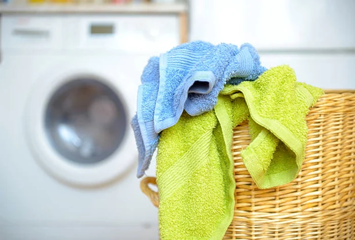 Prosopul umed poate afecta rufele din jur / foto: IStock