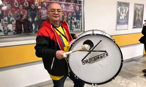 Obosit și cu degetul bandajat, dar fericit pentru calificare, așa a terminat Emil Boc deplasarea la Ostrava, Cehia jpeg