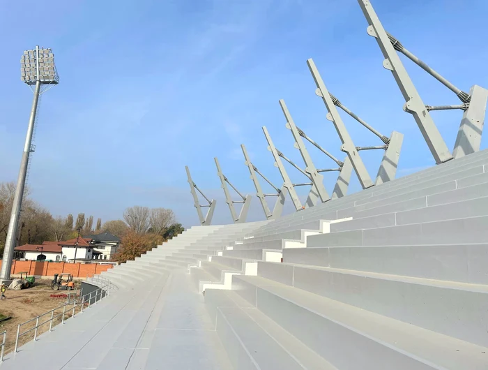 Stadion va fi gata în luna decembrie, anunță autoritățile locale. FOTO. C. Stan