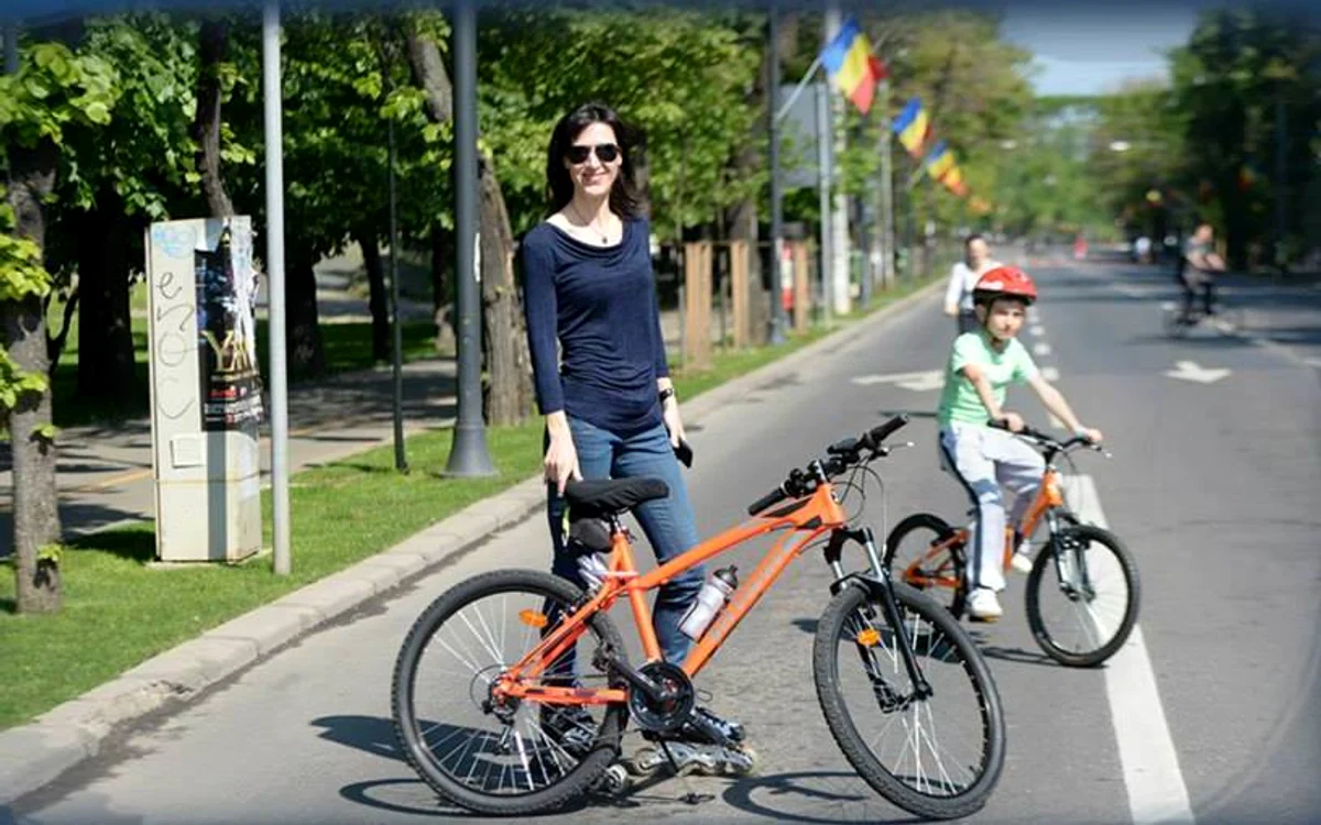 Cei care vor să facă mişcare în aer liber au la dispoziţie, sâmbătă, un bulevard întreg (foto: biciclesti)