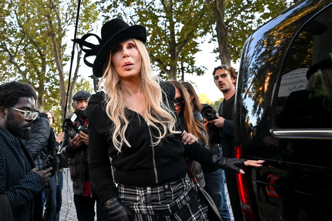 Cher la Paris, Foto  Profimedia (21) jpg