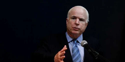 Senatorul american John McCain