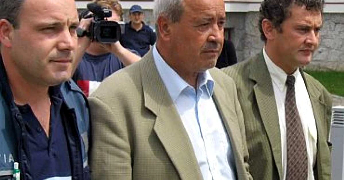 Braşov: Procesul lui Vasile Laţa s-a mutat la Curtea Constituţională
