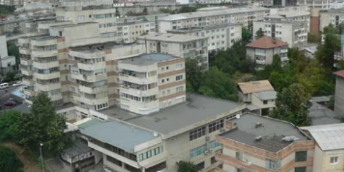 Bacau: Edilii au picat la examenul cu cetăţenii (CAMPANIE)