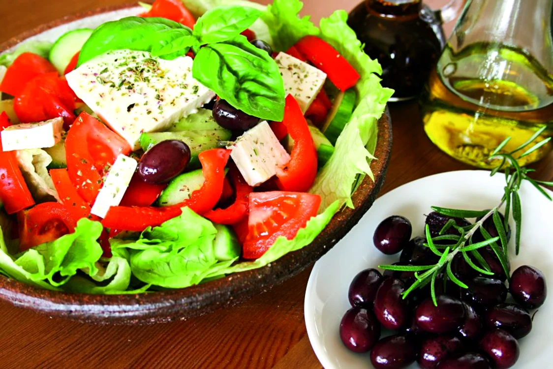 salata greceasca jpeg