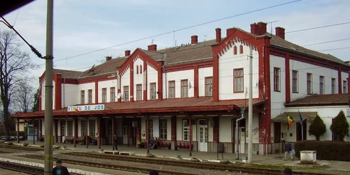 Marfarul a deraiat la intrarea in staţia CFR Vinţu de Jos. Foto: CFR.