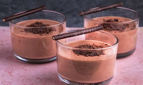 Mousse de ciocolata la pahar   Sursa foto shutterstock 1657040971 jpg
