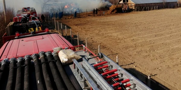 incendiu baloti