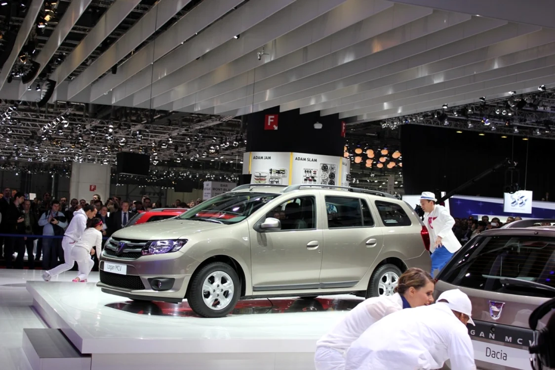 La categoria "Automobile", încrederea în Dacia a crescut de la 16,5% (în 2010) la 22,4% (in 2013) FOTO Adevărul