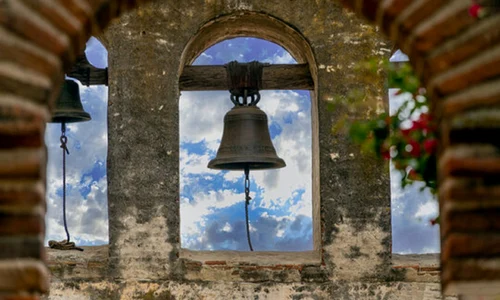 clopot adobestock jpg