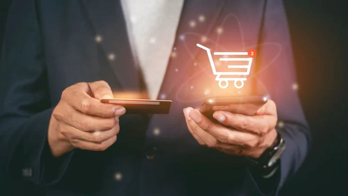 Nepotul a făcut cumpăraturi de 46.000 de lei Foto: Shutterstock