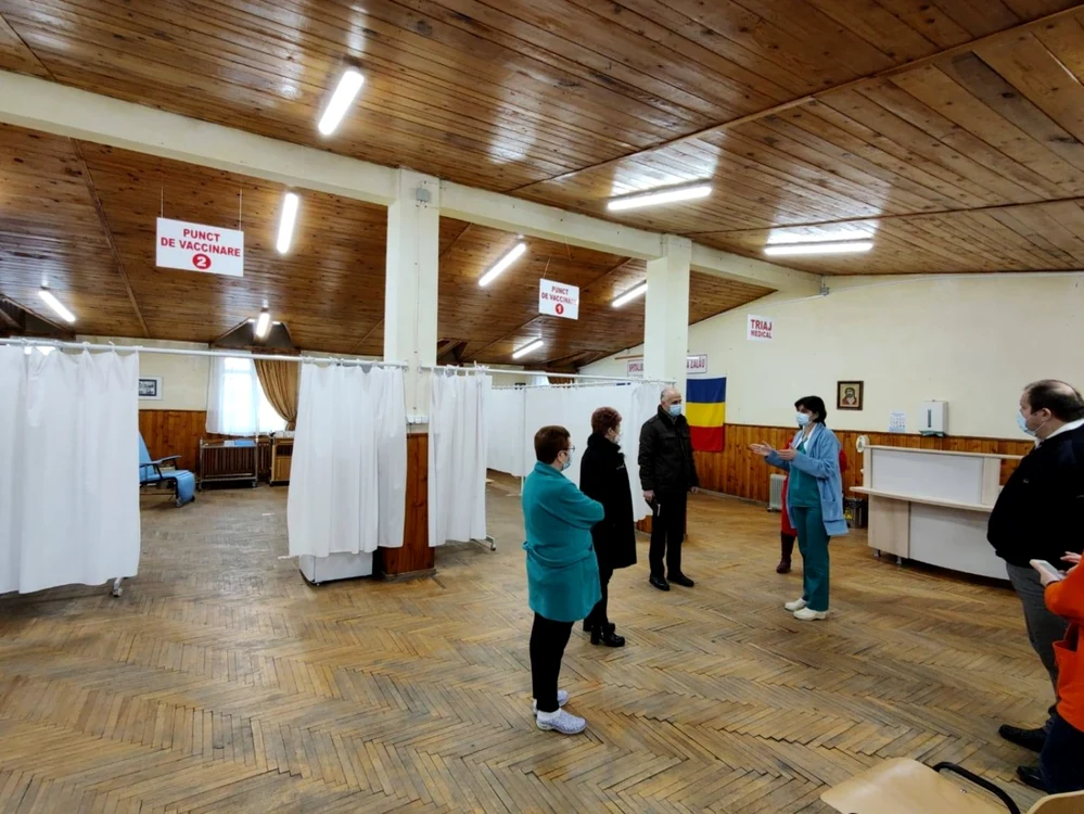 În prima etapă va fi vaccinat personalul medico-sanitar FOTO Prefectura Sălaj